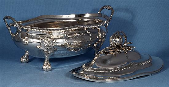 An early Victorian Irish silver soup tureen and cover,